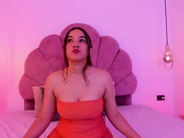 alisonmml live cam on BongaCams