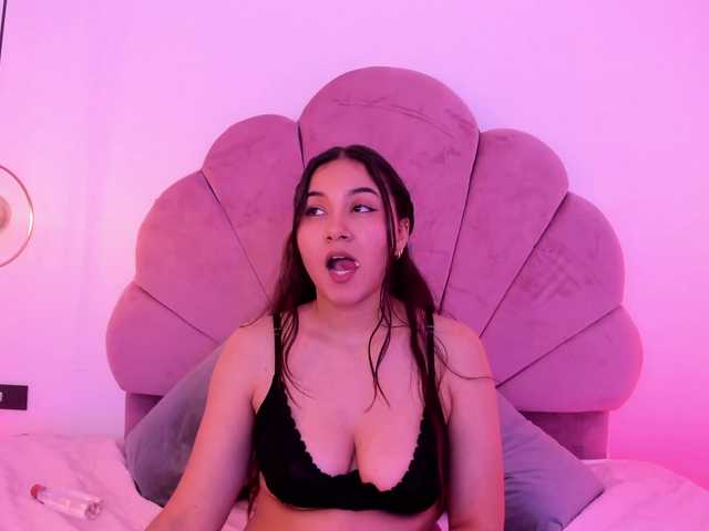 le modèle alisonmml est en webcam porno dans un show sur le site bongacams, il possède les tags suivants: Latino/Hispanic,Brunette,Trimmed