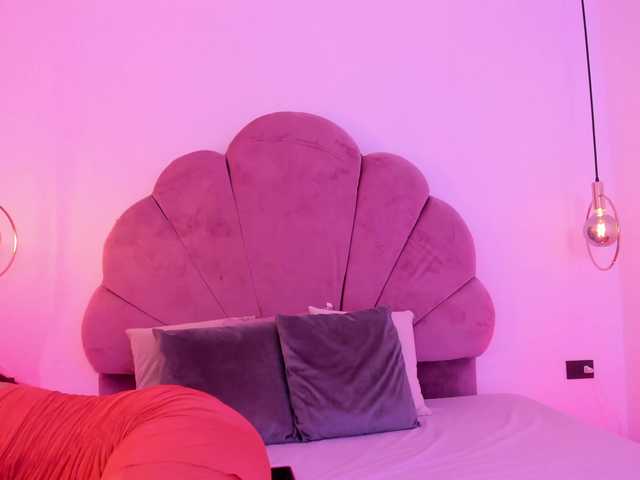 alisonmml live cam on BongaCams