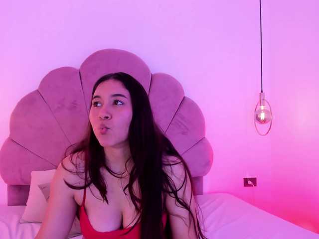 alisonmml live webcam show