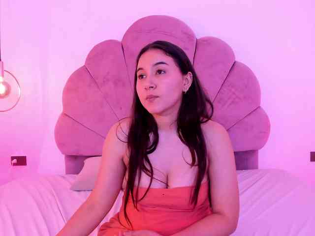alisonmml Live Webcam on BongaCams