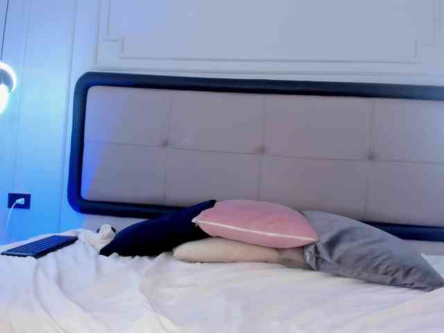 alisonmml webcam
