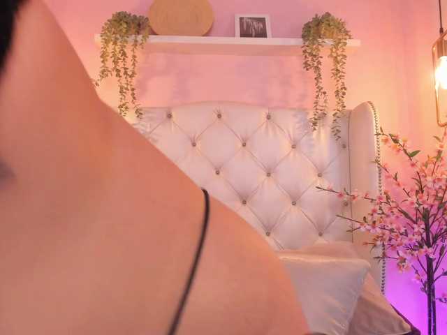 DapheneStone live cam on BongaCams