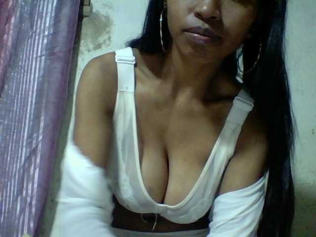 candy1a live cam on BongaCams