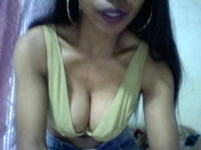 candy1a live cam on BongaCams