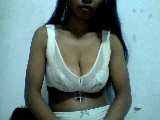 candy1a Live Webcam on BongaCams