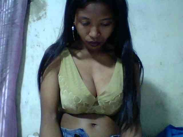 candy1a Live Webcam on BongaCams