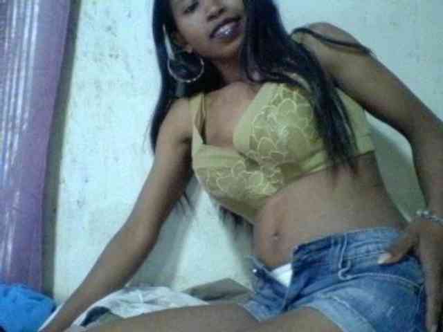 candy1a Live Webcam on BongaCams