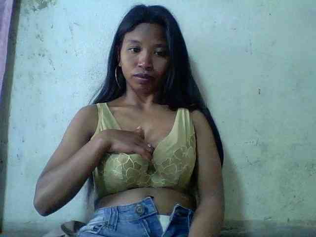 candy1a Live Webcam on BongaCams