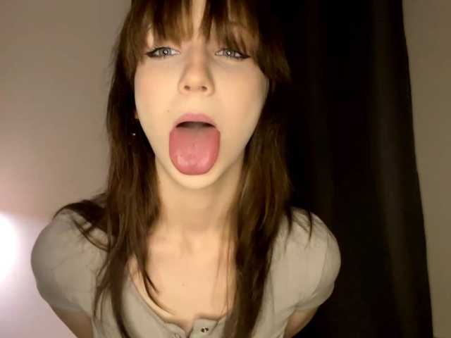 Lia-Kim live cam on BongaCams