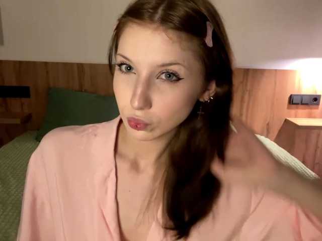 Lia-Kim live cam on BongaCams