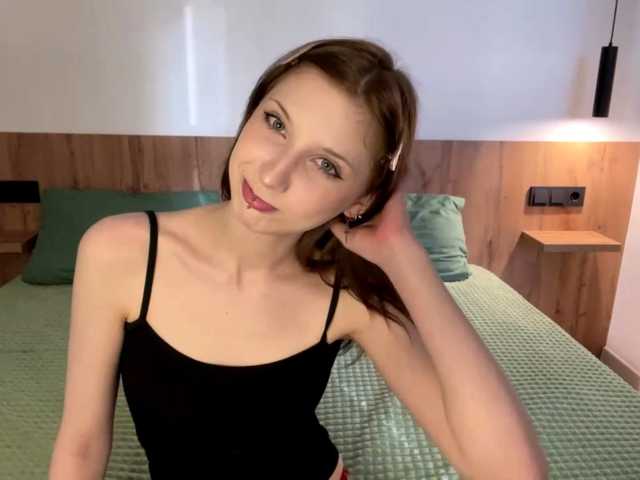 Lia-Kim live cam on BongaCams