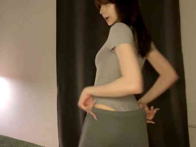 Model: Lia-Kim