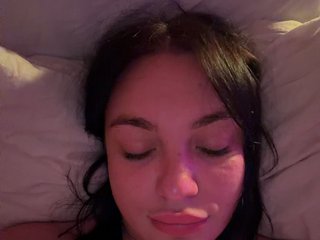 AlexaHotty1
