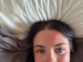 AlexaHotty1