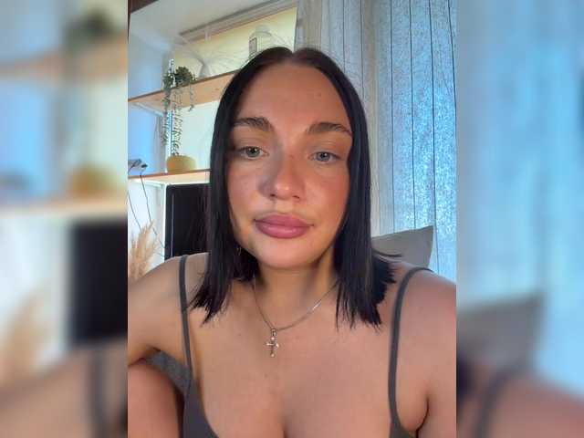 AlexaHotty1 live webcam show