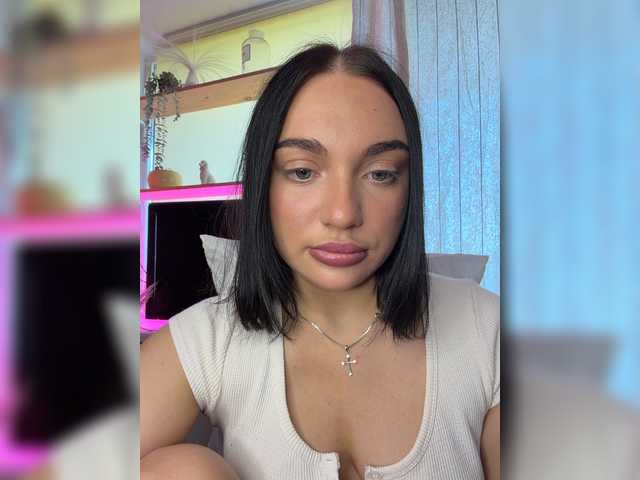 AlexaHotty1 live cam on BongaCams