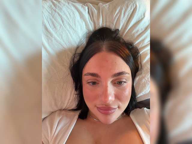 AlexaHotty1