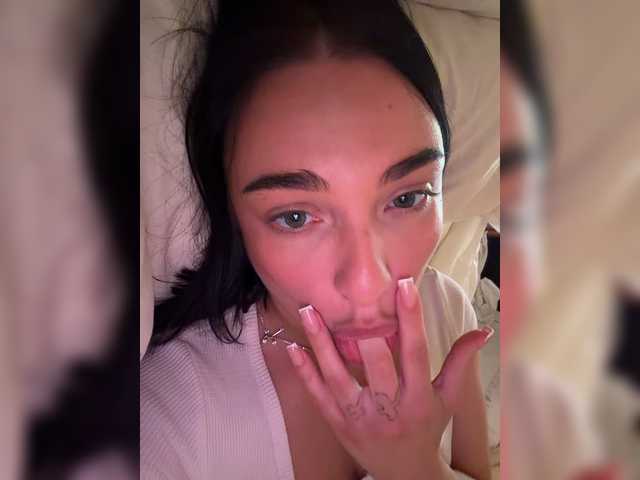 AlexaHotty1