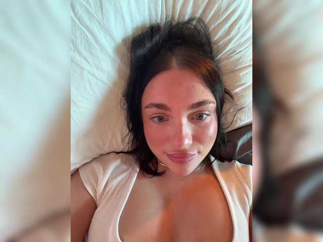 AlexaHotty1