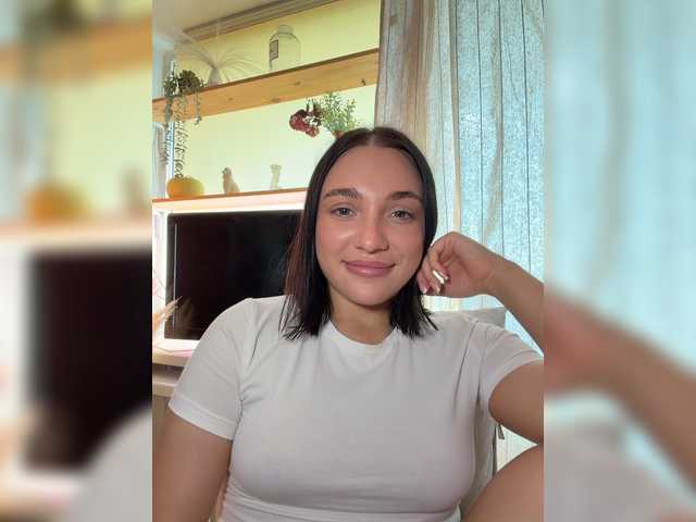 AlexaHotty1