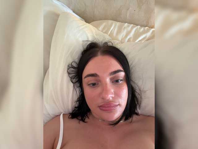 AlexaHotty1 live webcam show