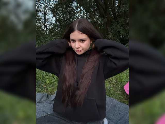 AlexaHotty1
