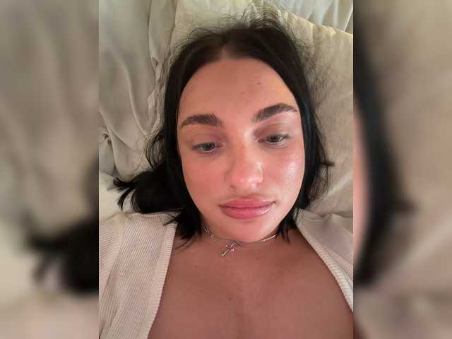 AlexaHotty1 live webcam show