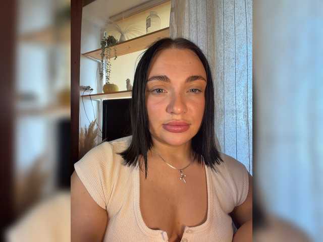 AlexaHotty1