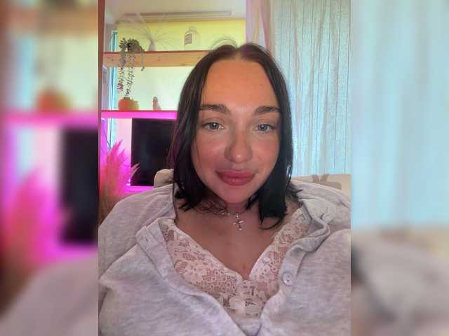 AlexaHotty1 live webcam show