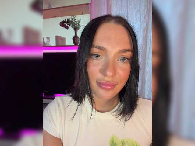 AlexaHotty1 live cam on BongaCams