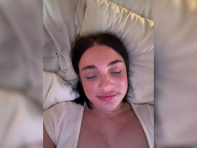 AlexaHotty1 live webcam show