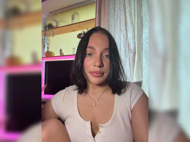 AlexaHotty1