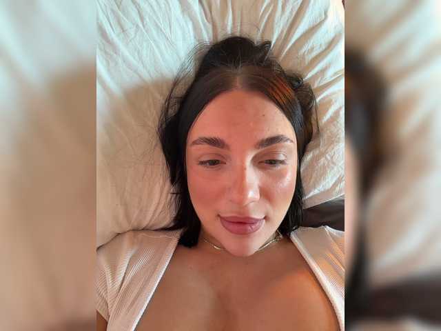 AlexaHotty1 live cam
