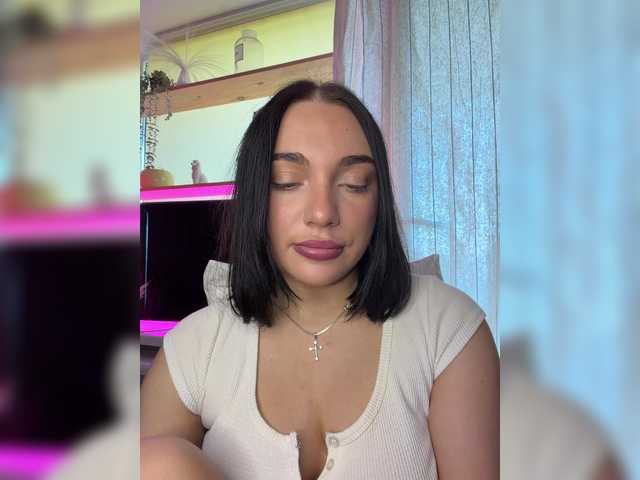 AlexaHotty1 live webcam show
