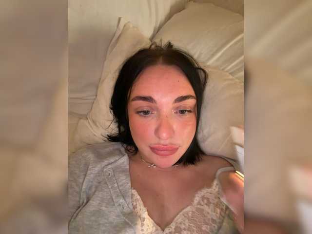 AlexaHotty1 live cam on BongaCams