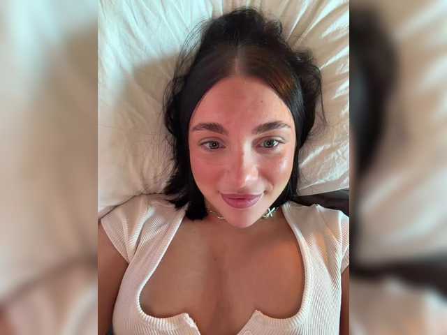 AlexaHotty1