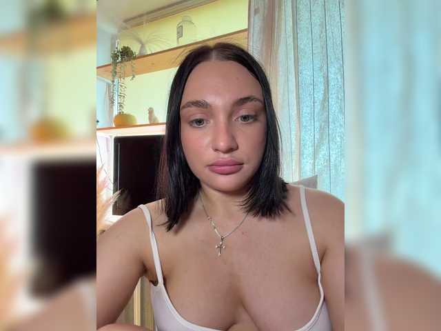 AlexaHotty1