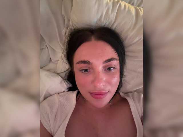 AlexaHotty1