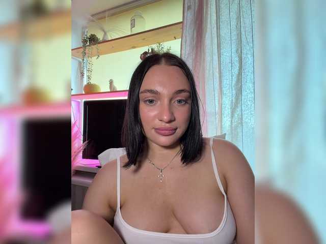 AlexaHotty1