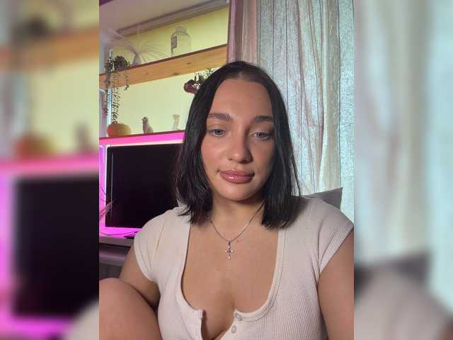 AlexaHotty1 live webcam show