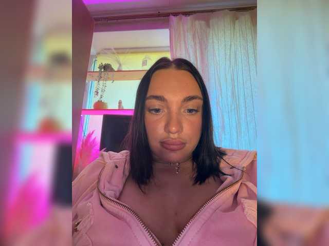 AlexaHotty1
