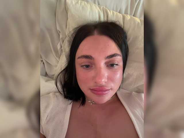 AlexaHotty1 live webcam show