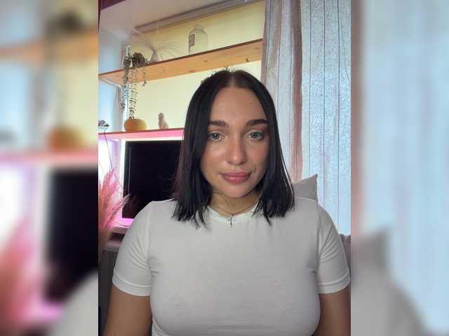 AlexaHotty1 live cam on BongaCams