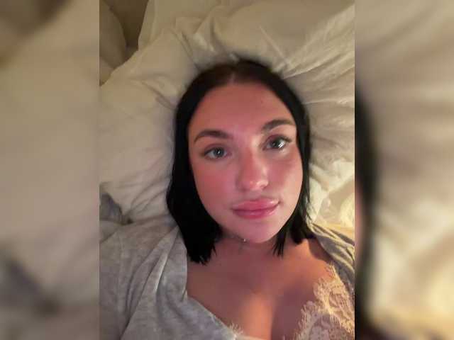 модель AlexaHotty1