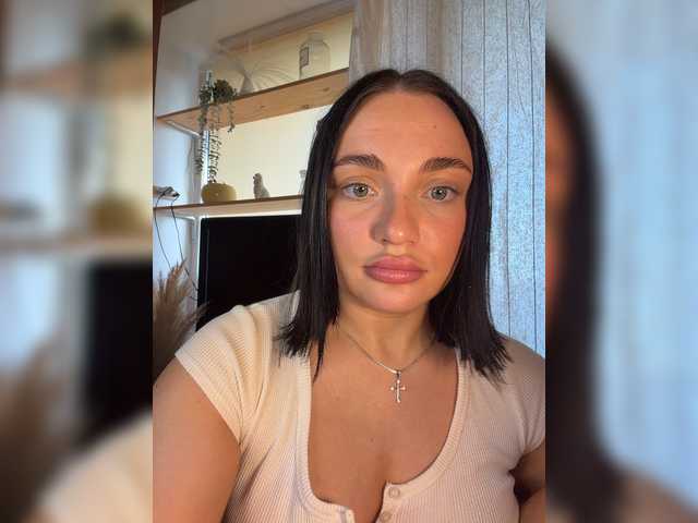AlexaHotty1