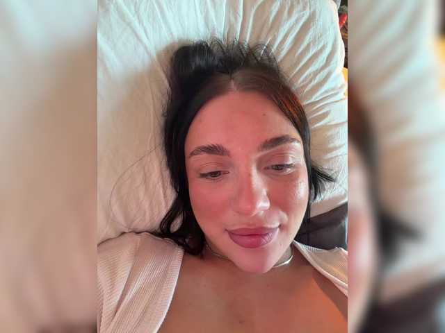 AlexaHotty1