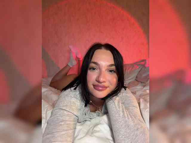AlexaHotty1 webcam