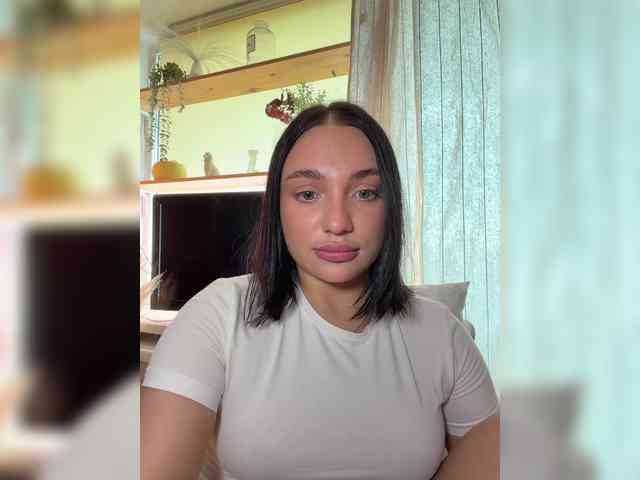 AlexaHotty1 AlexaHotty1