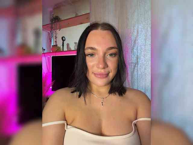 AlexaHotty1 webcam
